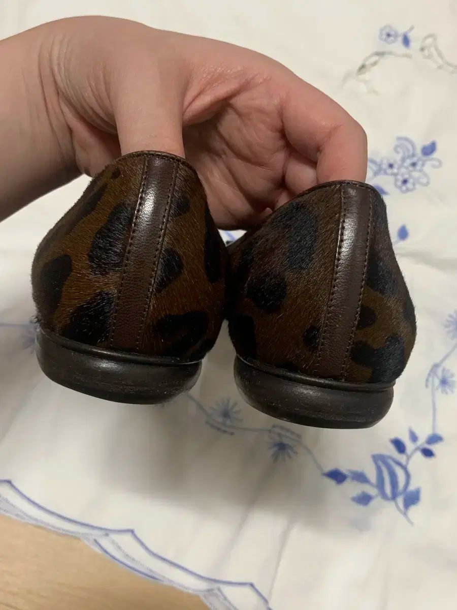 フェラガモ カーフレザー フラットシューズ