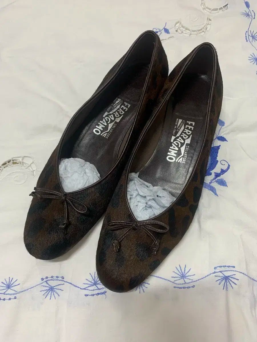 カーフレザー フラットシューズ