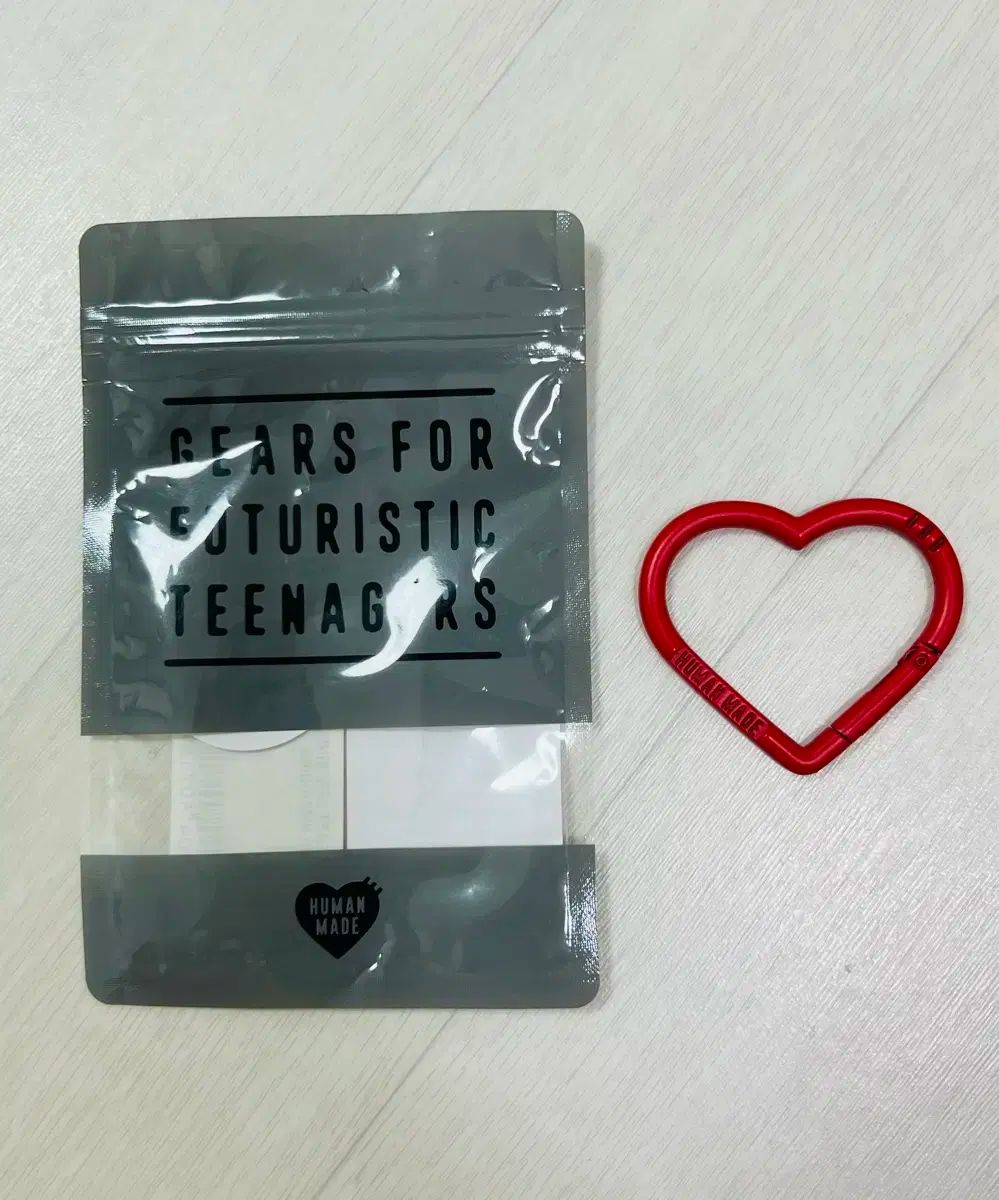 HUMAN MADE ヒューマンメイド ハート カラビナ レッド