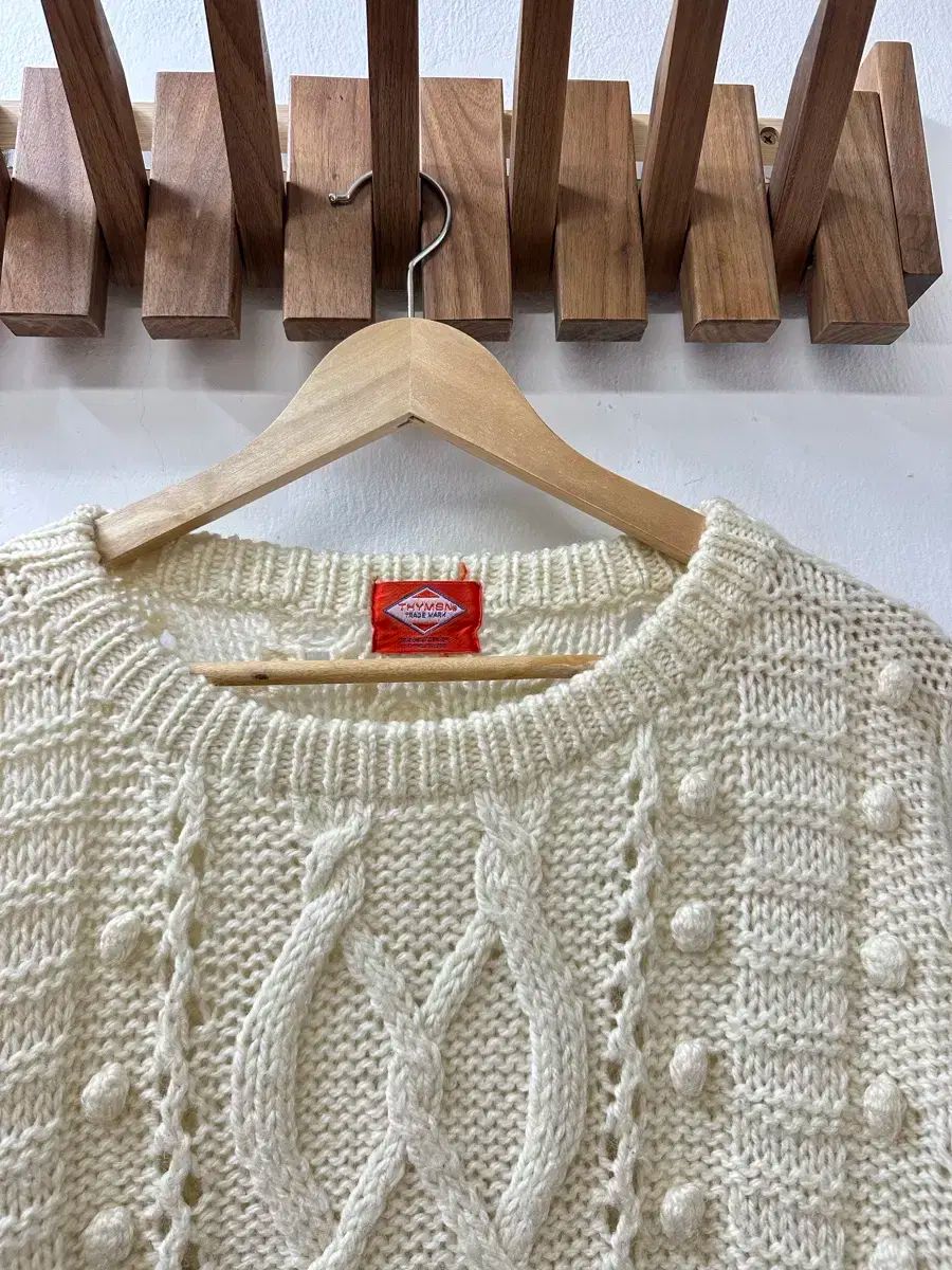 日本ヴィンテージ ボンボン 段々 ケーブル ディテール セーター ニット