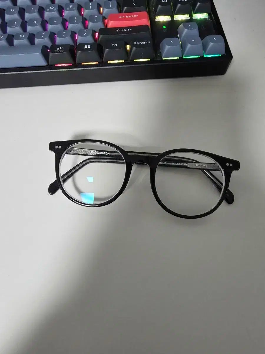 アンコモン アイウェア AMBLER ブラック クリスタル