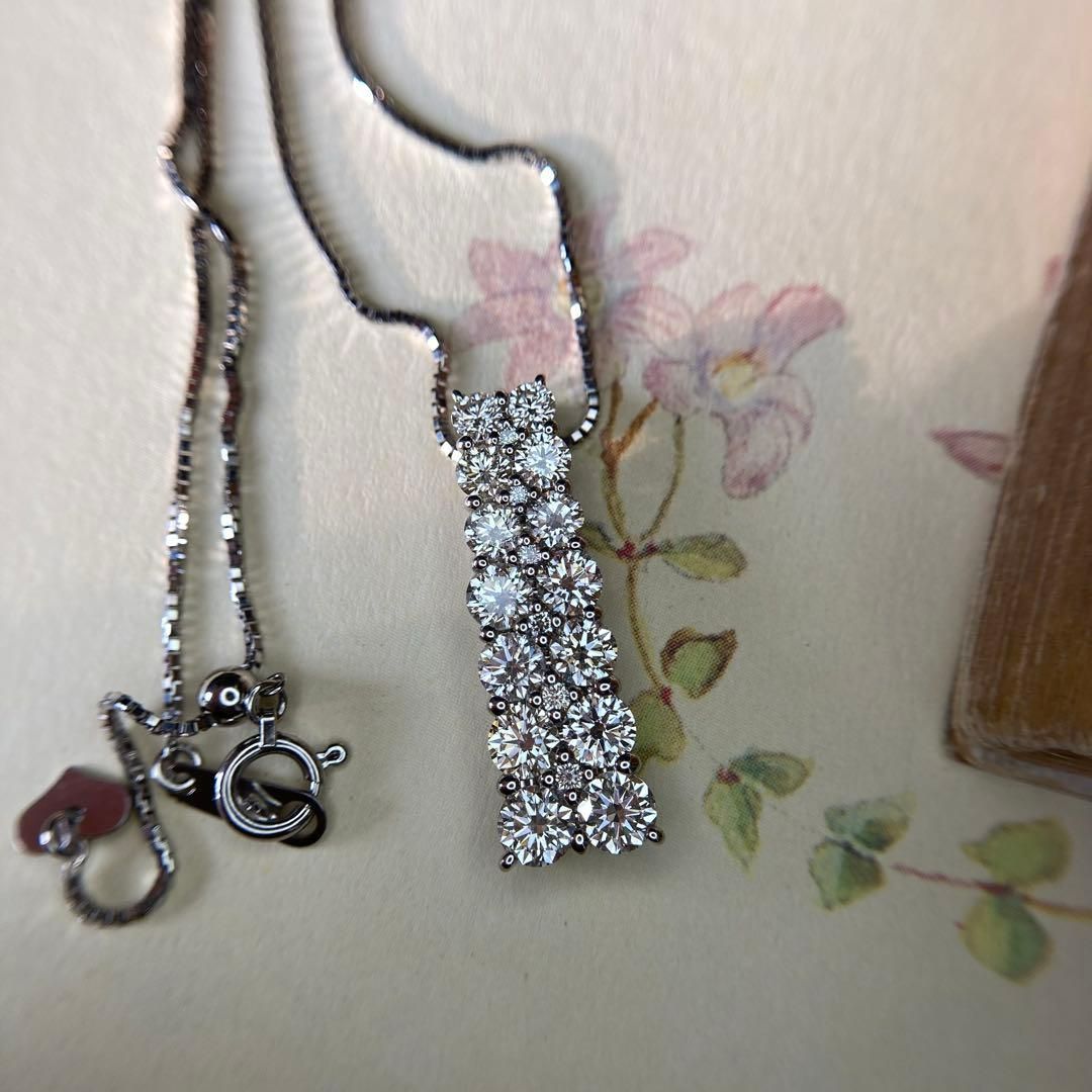 ペンダントネックレス