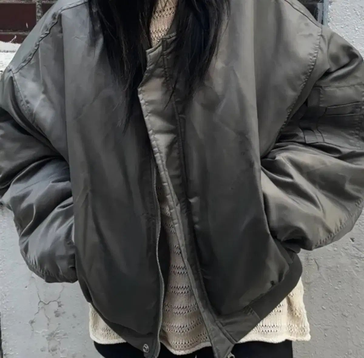 エイブリー パイロットジャンパー ダウン black