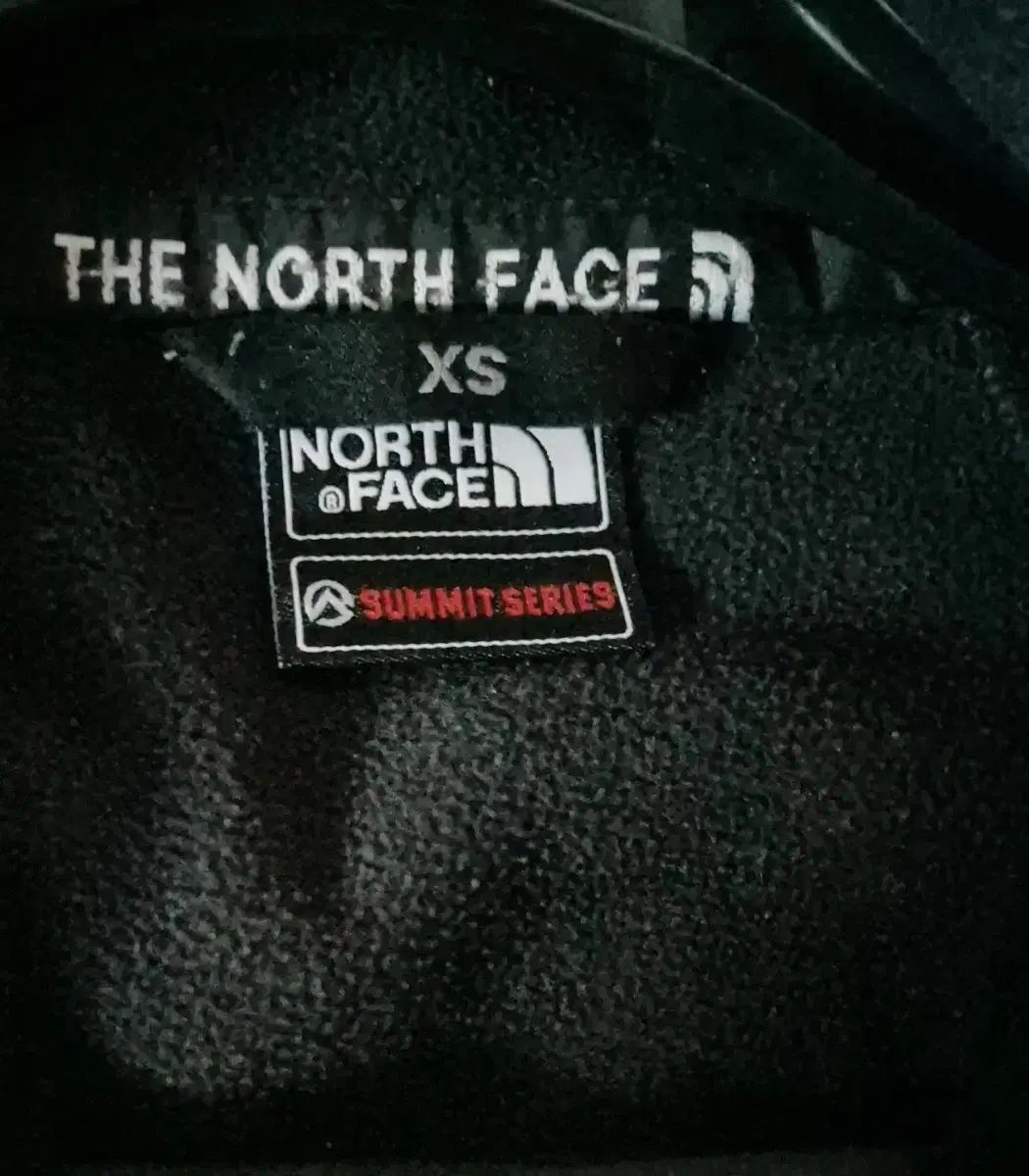 ザノースフェイス ブラック ソフトシェルジャケット