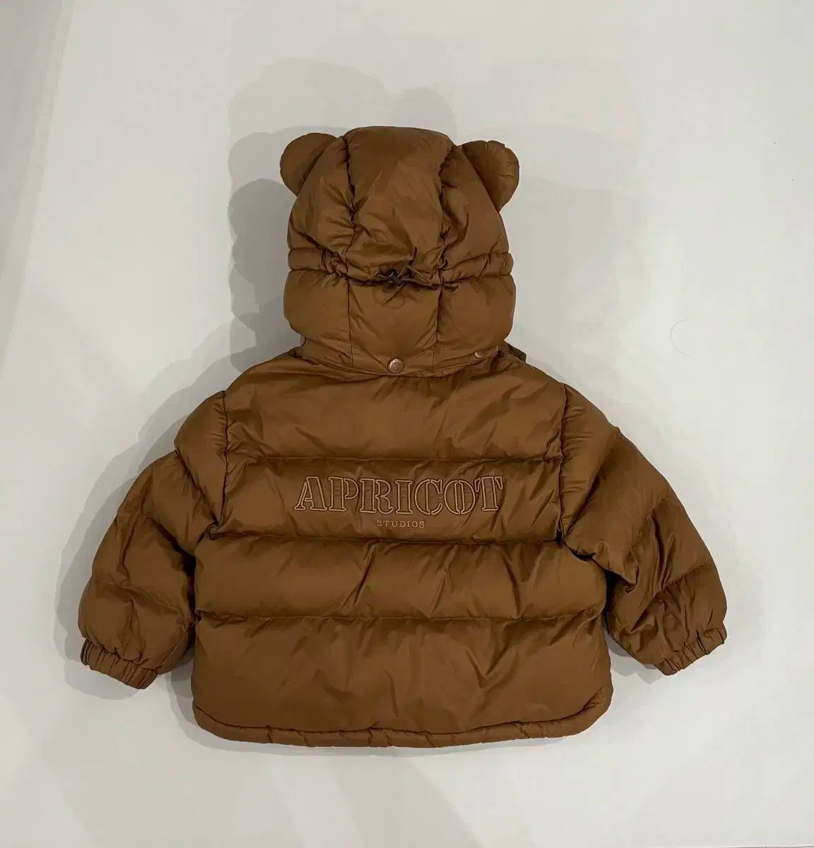 アプリコット スタジオ トゥー クマ ダウン ブラウン 90