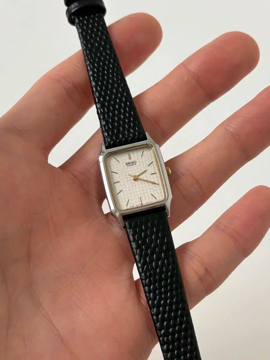 セイコー - 80 s Texture Square Ladies Quartz