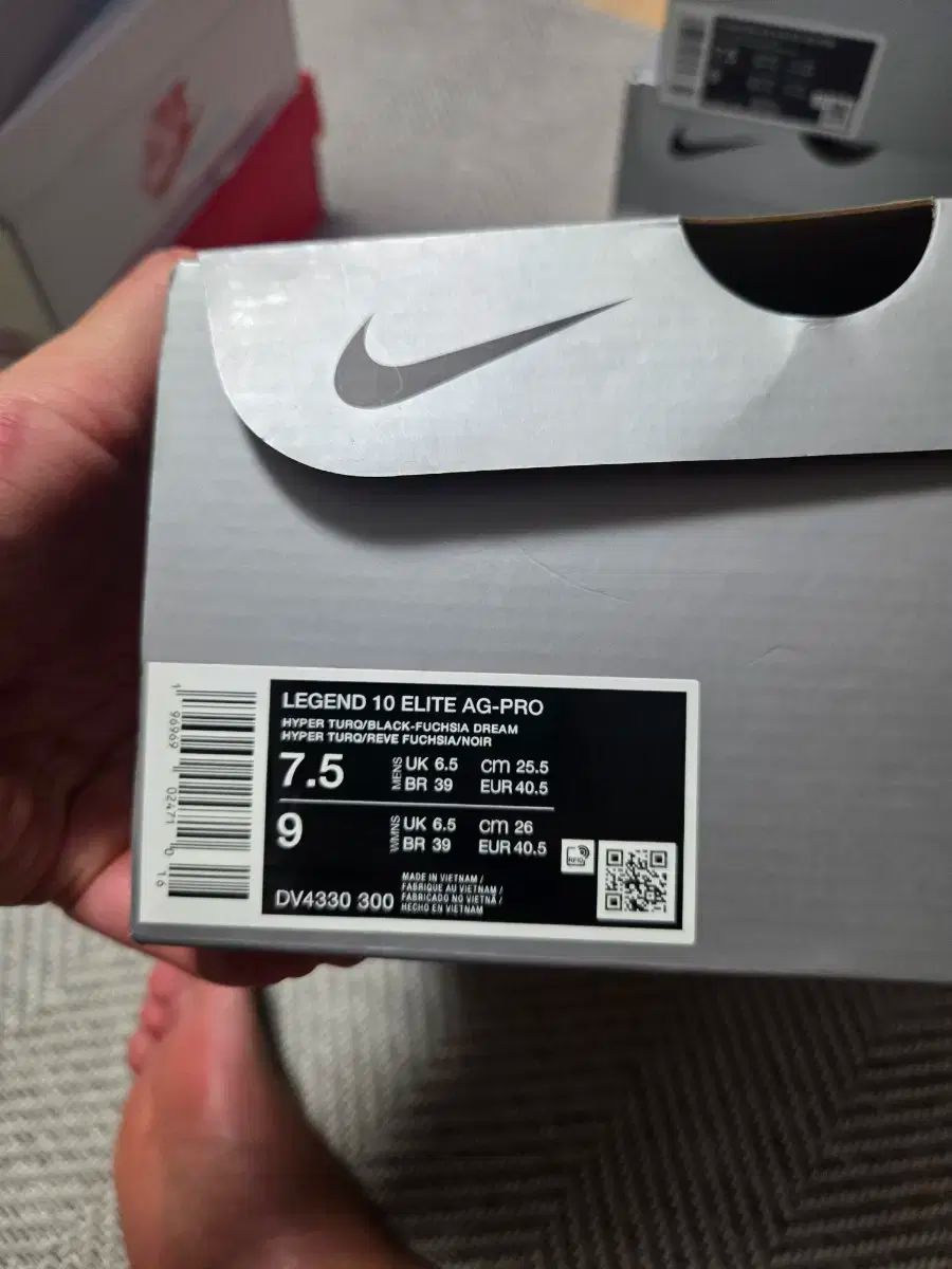 255 ナイキ レジェンド10 エリート AG