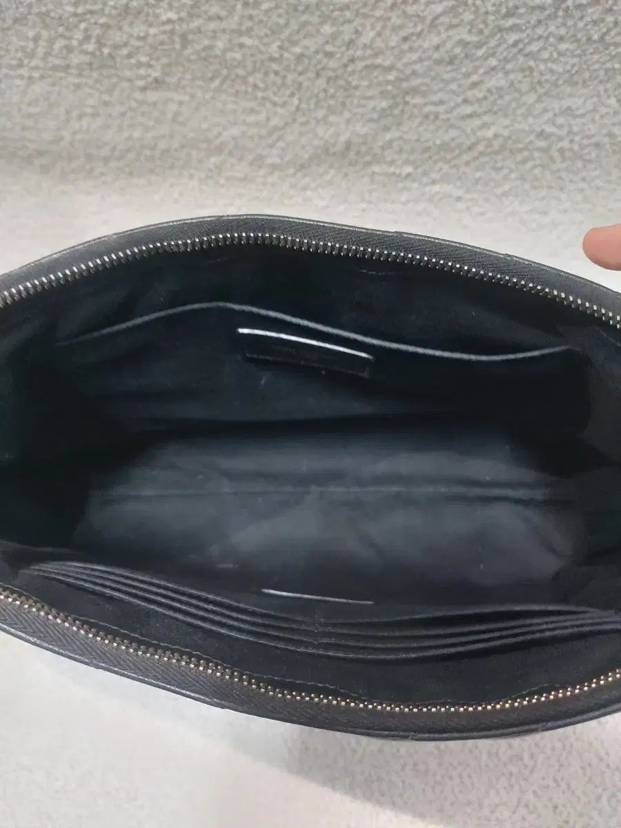  イヴ サンローラン マトラッセ ゴールド large クラッチバッグ クラッチバッグ バッグ