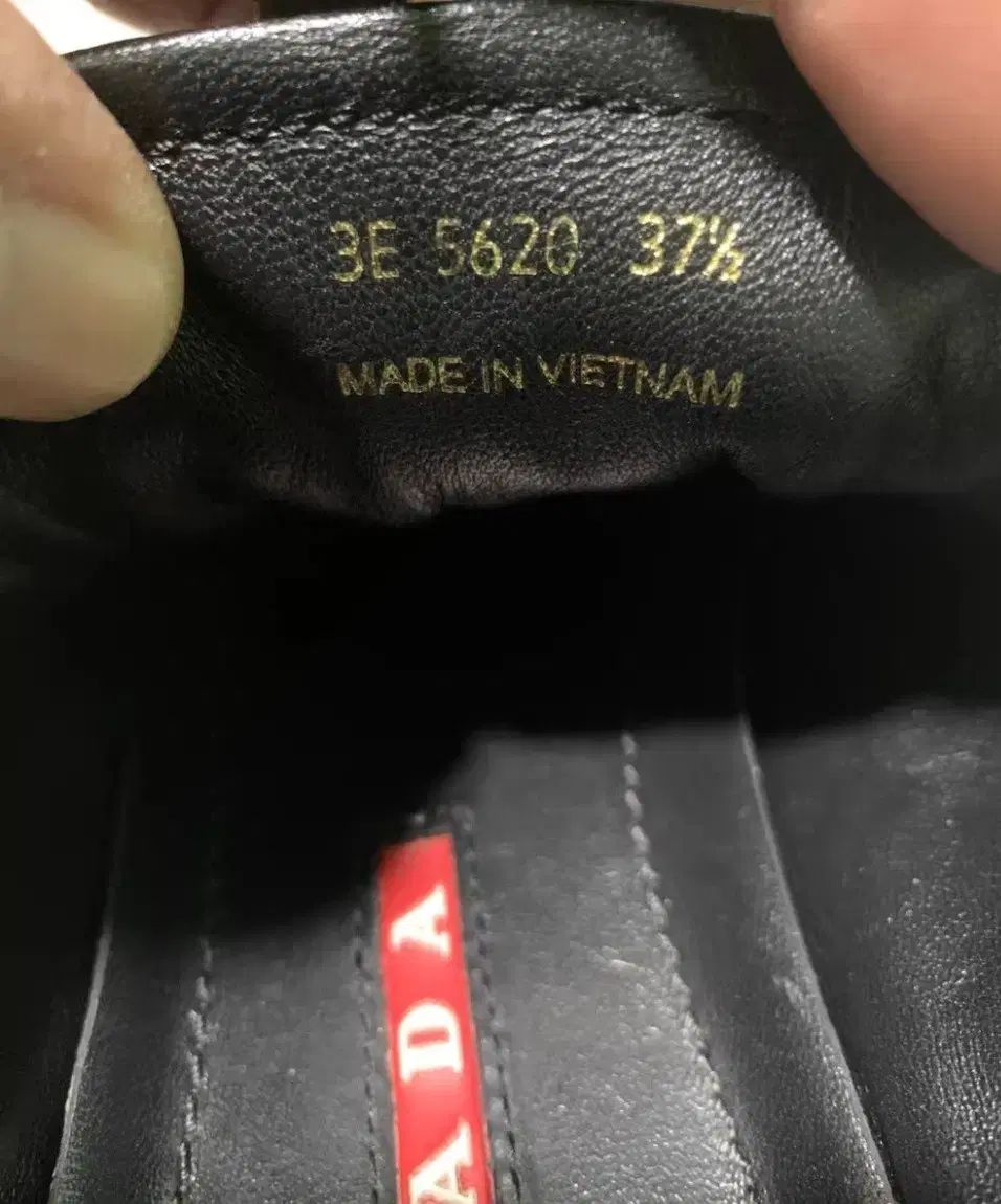  PRADA プラダ ブラック スニーカー 37 5 フラットシューズ バレエシューズ パンプス