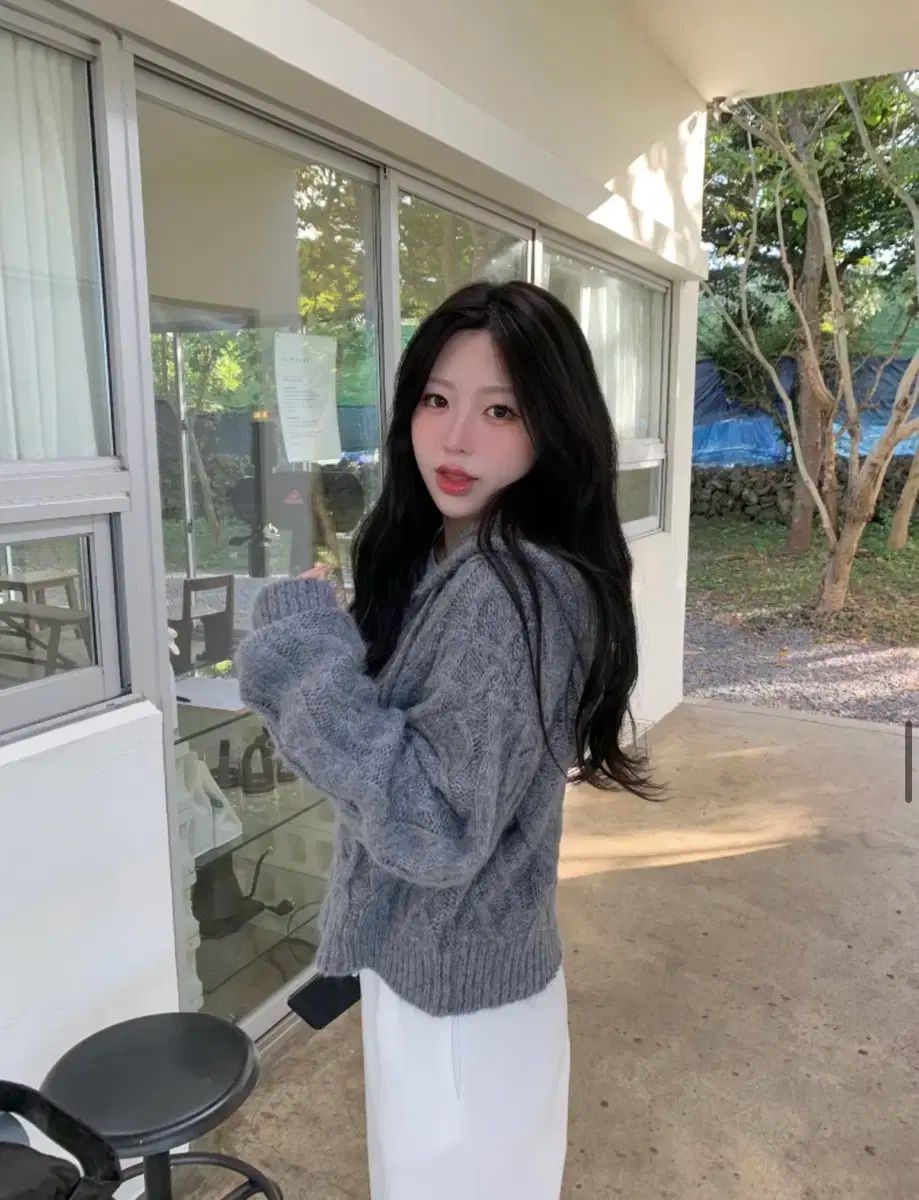 Livour billy hood zip-up