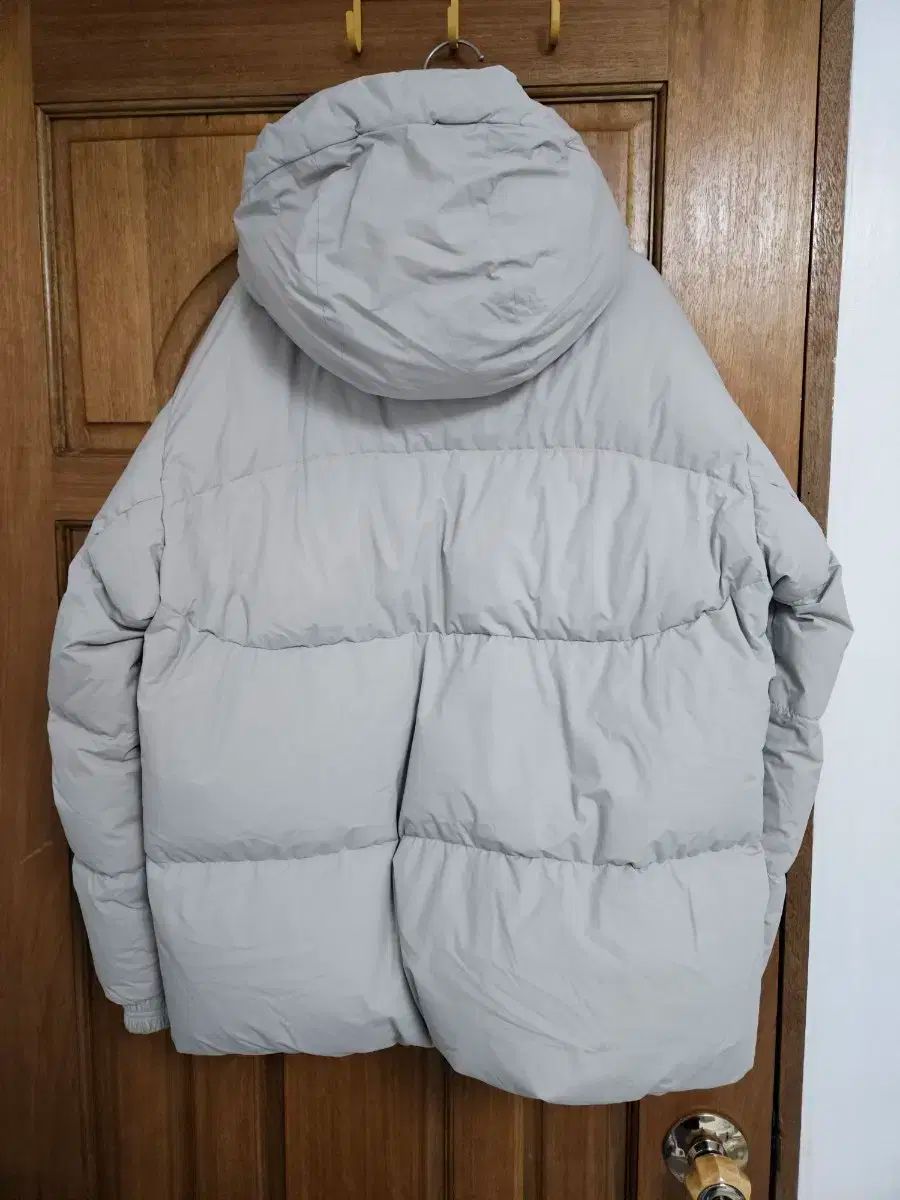 ニューバランス グースダウン ショートダウン