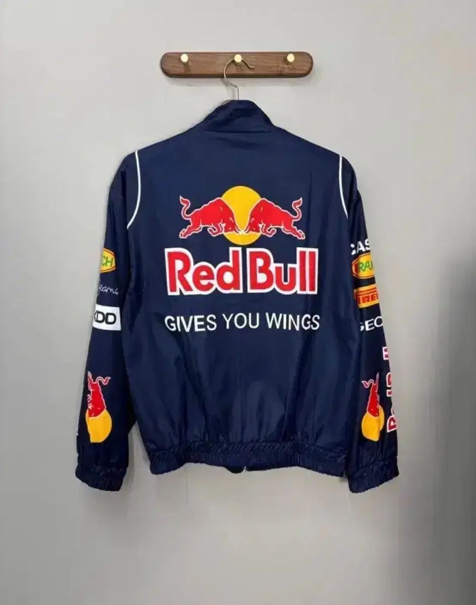 レッドブル レーシング ジャケット