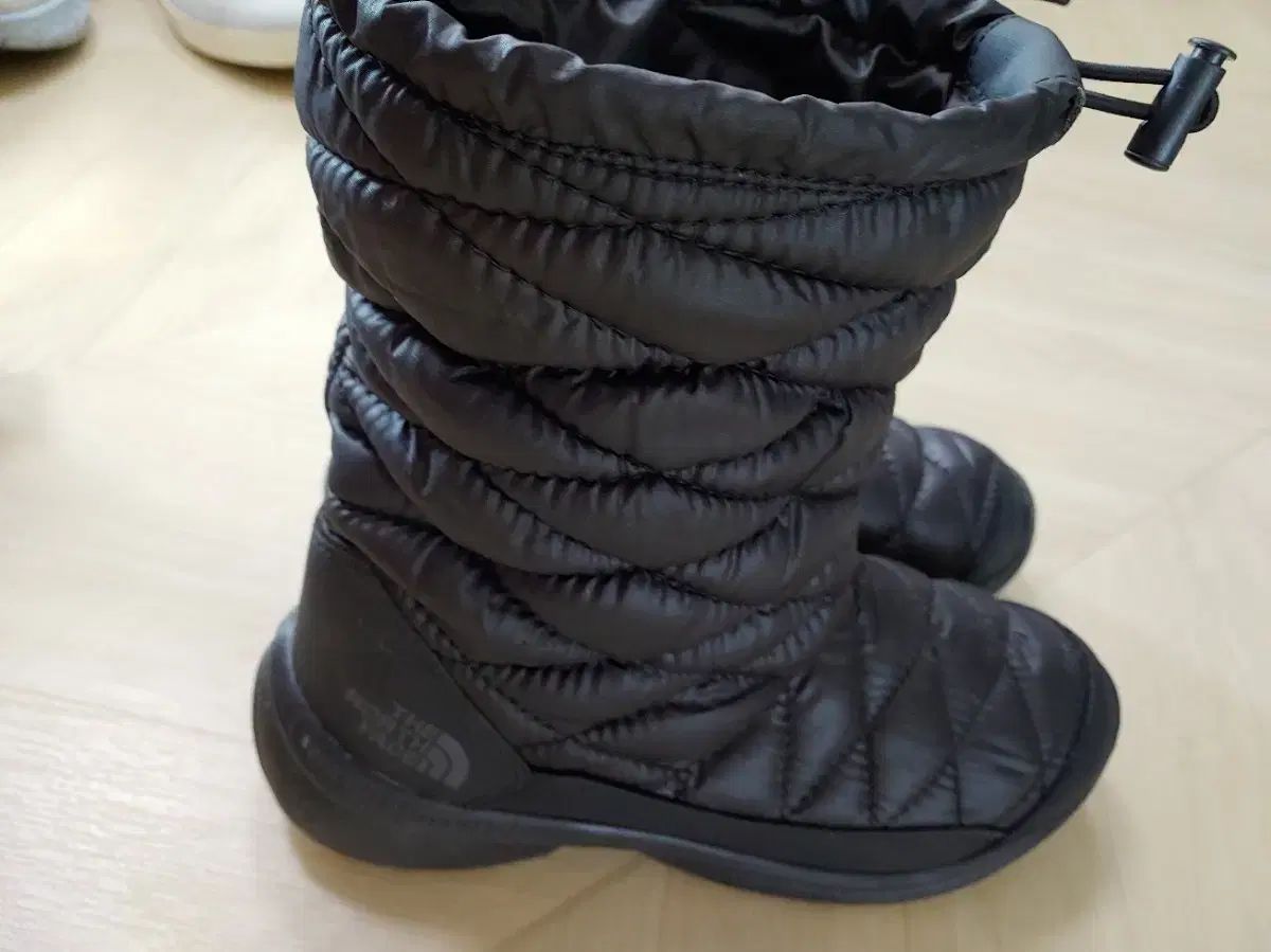  THE NORTH FACE ザノースフェイス ダウン ブーツ 240 mm その他 ブーツ