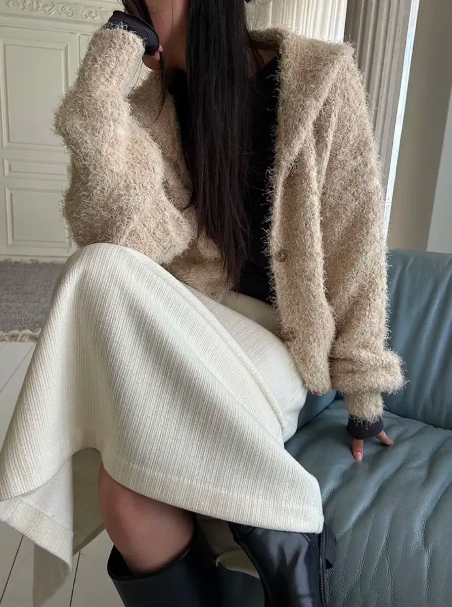 アンダーロウ リン フードニット カーディガン