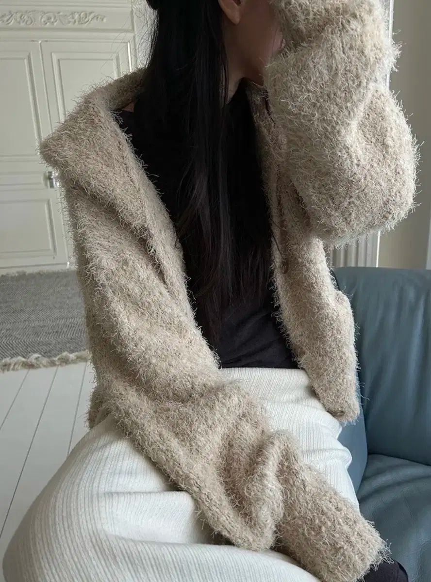 アンダーロウ リン フードニット カーディガン