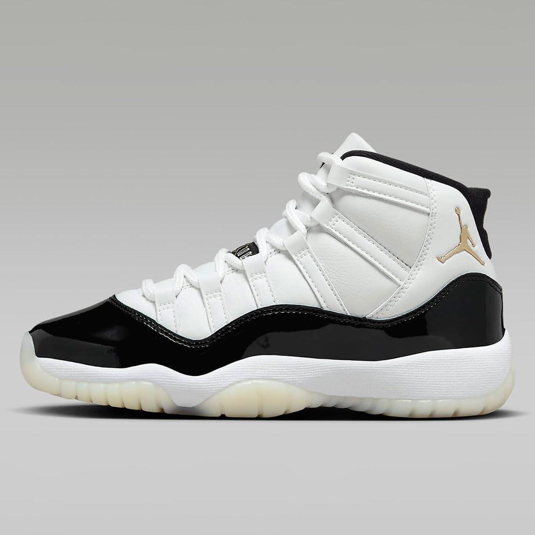 ナイキ エア ジョーダン 11 レトロ W AIR JORDAN 11 RETRO ホワイト ブラック メタリックゴールド 378038-170 日本 23.0cm ホワイト ブラック メタリックゴールド 23.0 cm