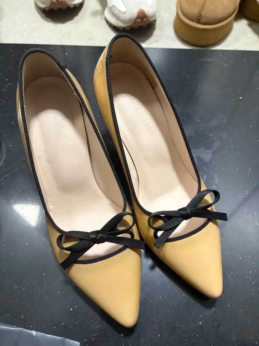 ジゼルシューズ リボン パンプス 靴