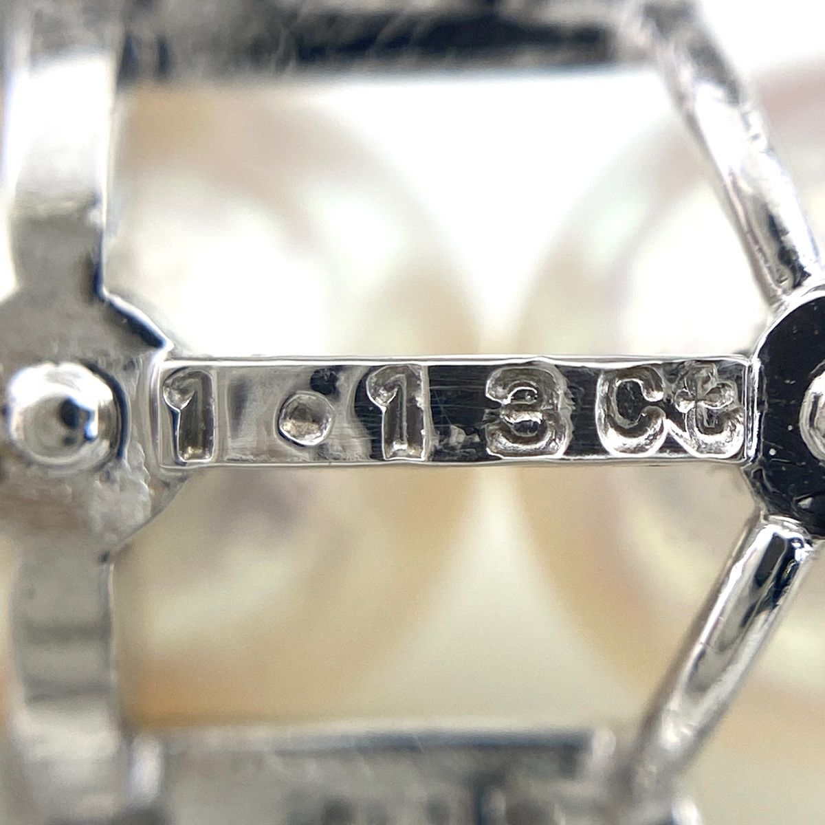 ホワイトゴールド メレダイヤ