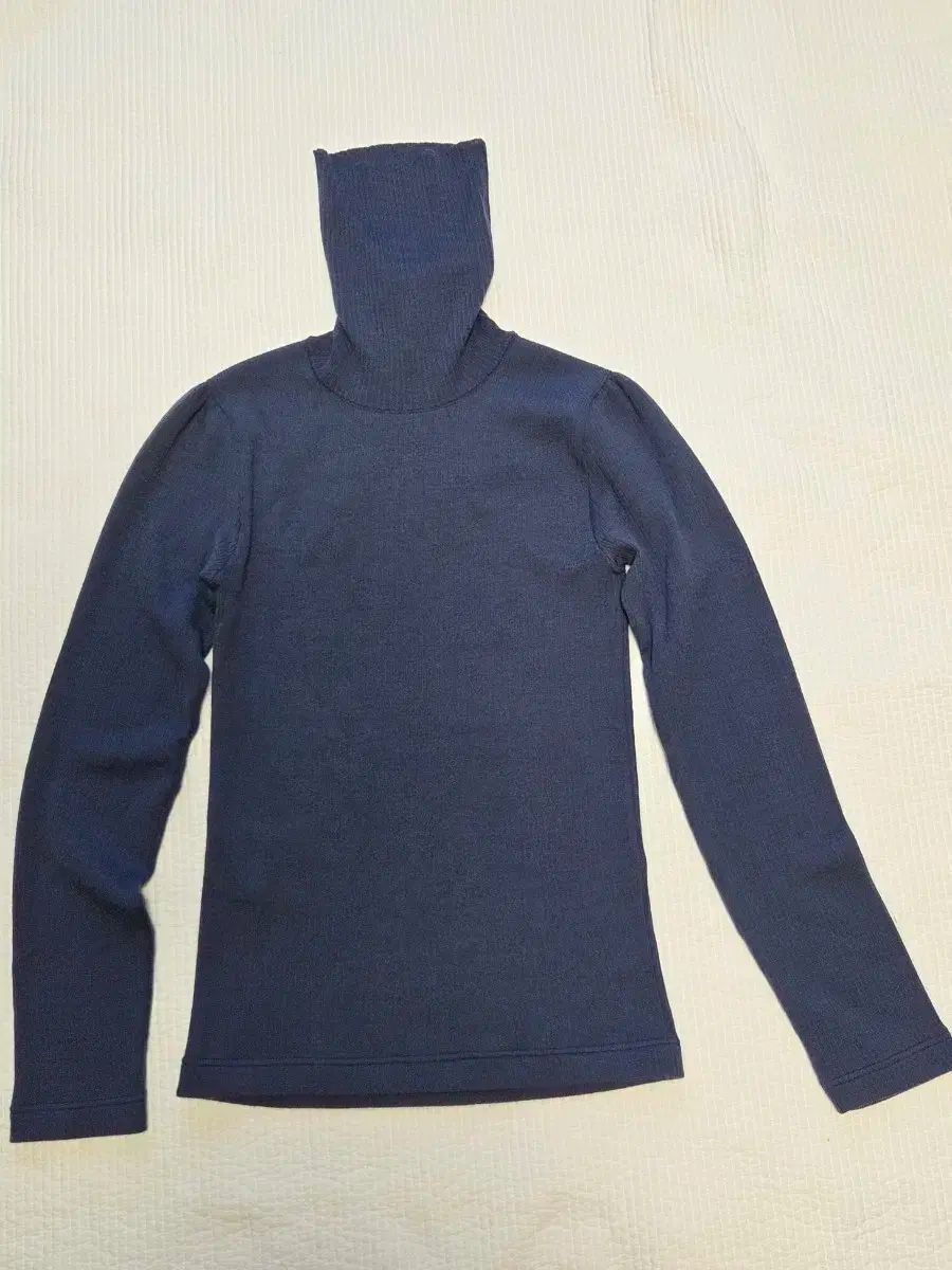 MIU MIU ミュウミュウ タートルネック ニット 40