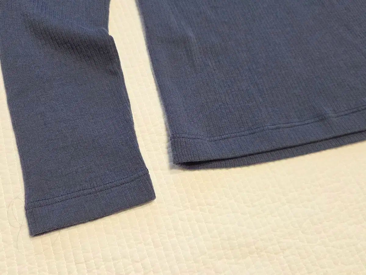 MIU ミュウミュウ