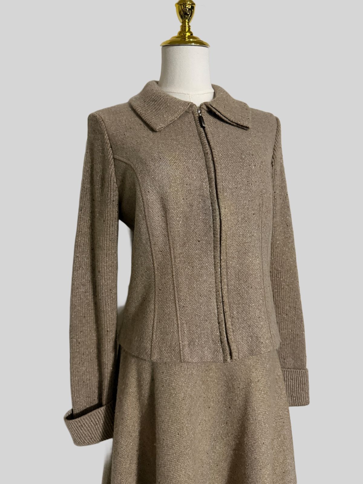 【極美品】FOXEY NYフォクシー上品ベージュセットアップ　コート&スカート 極美品FOXEY/フォクシーブティック ニットジャケット×スカート