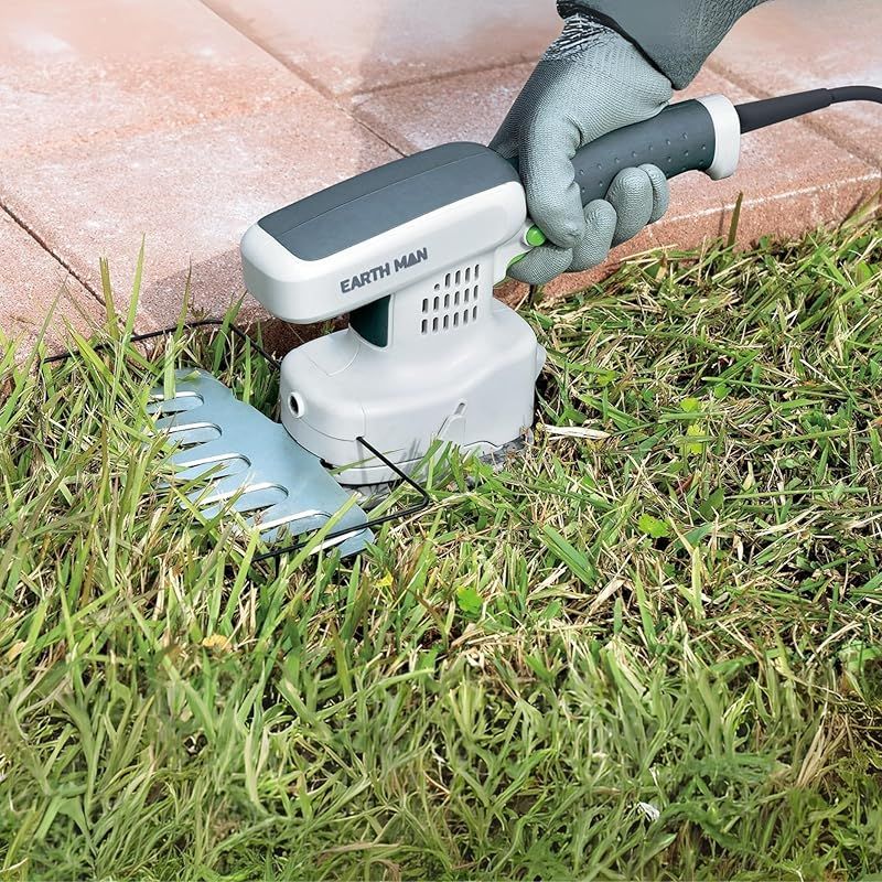 高儀 Takagi EARTH MAN コード式コンパクト軽量芝生バリカン 160 mm GLB-160 B 芝生 キワ刈り 仕上げ ブレードガード付き 両刃駆動ブレード 高さ調節 たかぎ