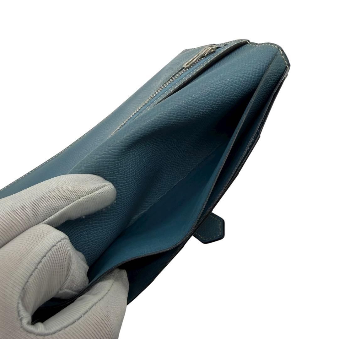 二つ折り長財布