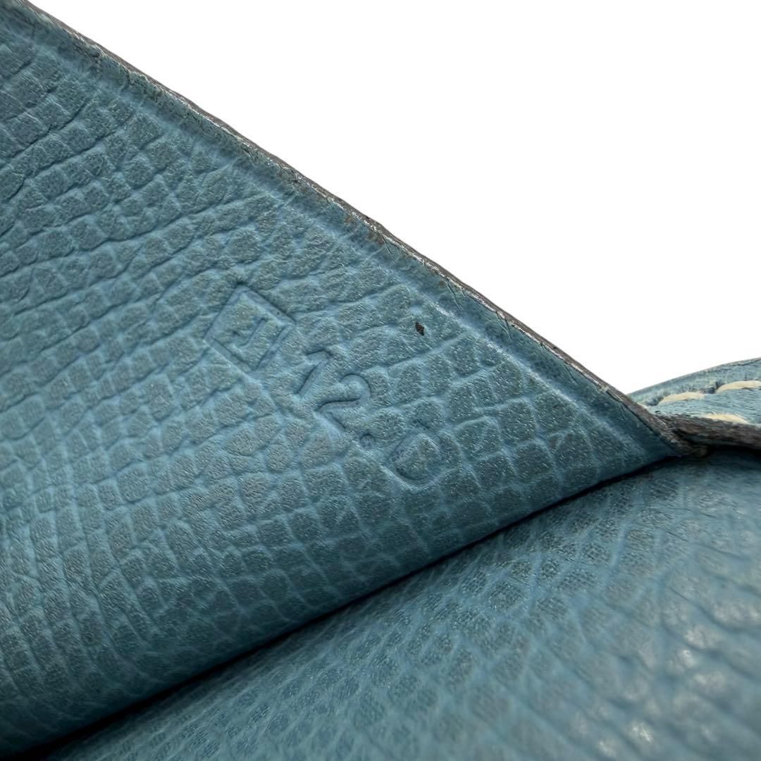 二つ折り長財布