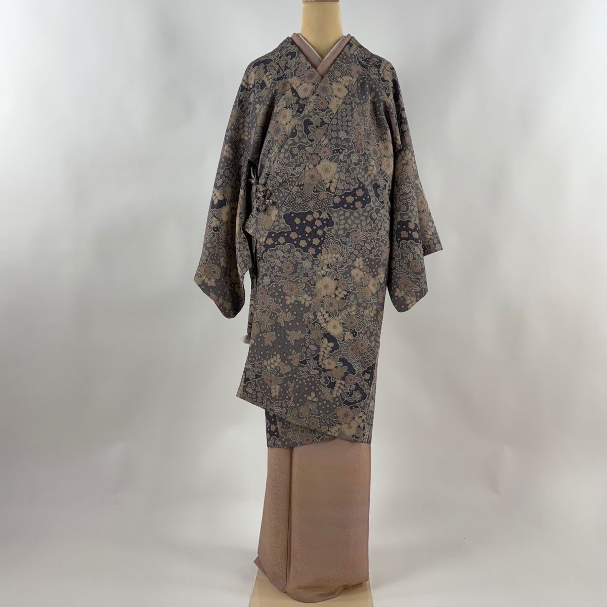 道中着 身丈104 cm 裄丈65 M 和装コート 着物衿 雲文 草花 灰紫 正絹 秀品