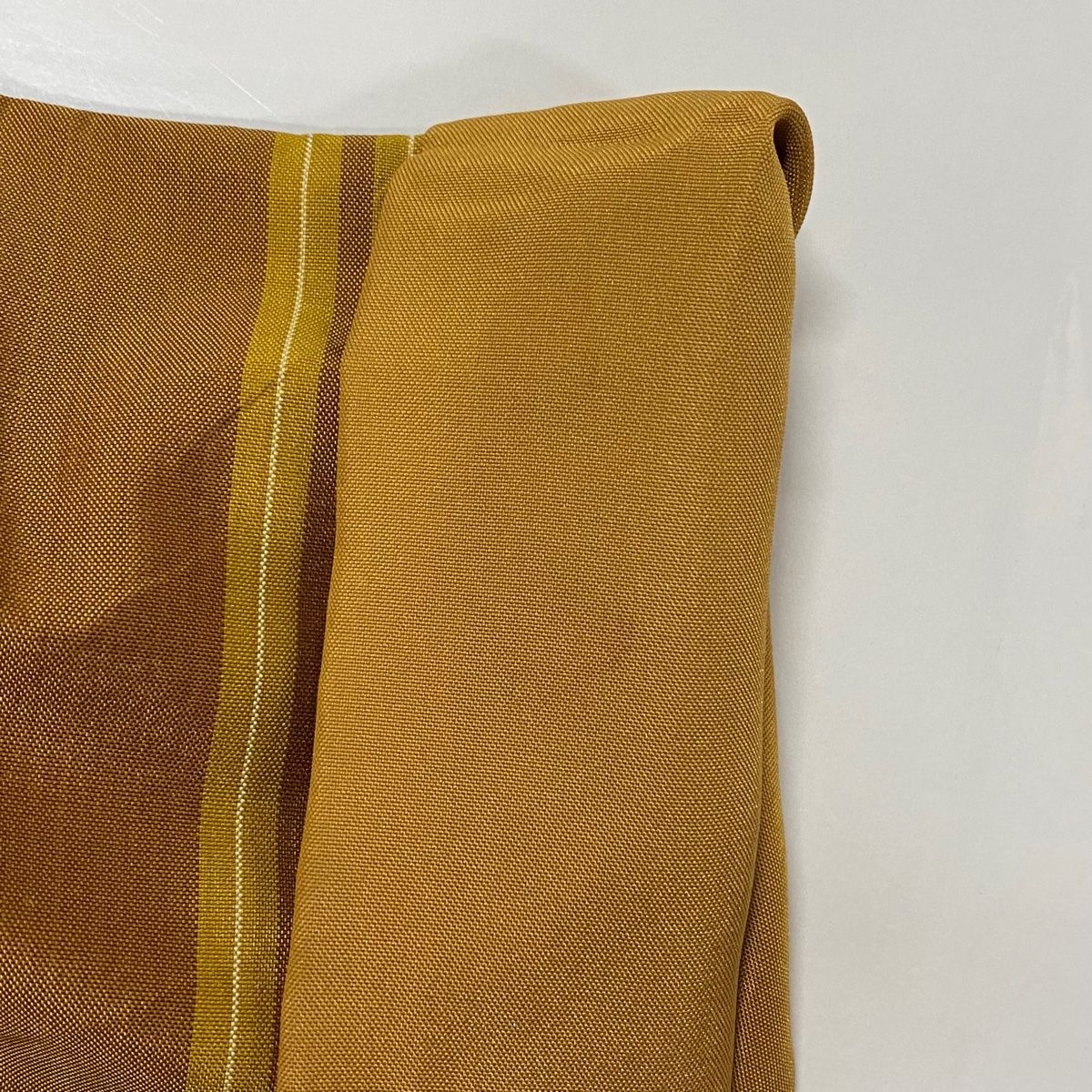  紬 身丈161 cm 裄丈64 M 袷 縦縞 黄土色 正絹 秀品 紬 着物