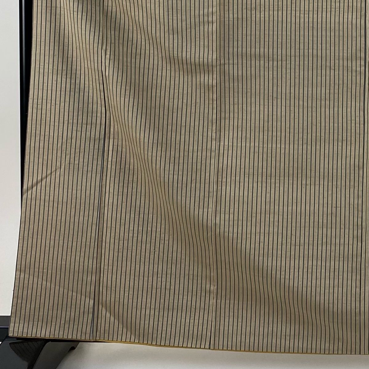 紬 身丈163 cm 裄丈64 M 袷 落款 縦縞 灰茶 正絹 秀品