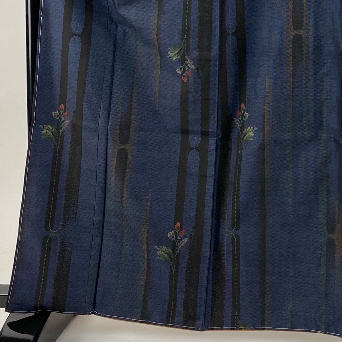 大島紬 身丈163 cm 裄丈68 L 袷 やまと 純泥染 証紙 草花 縦縞 濃紺 正絹 秀品
