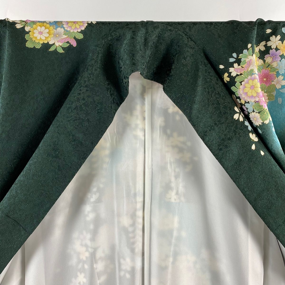 振袖 身丈166cm 裄丈67.5cm L 袷 花束 雪輪 金通し 金彩 緑 正絹 逸品