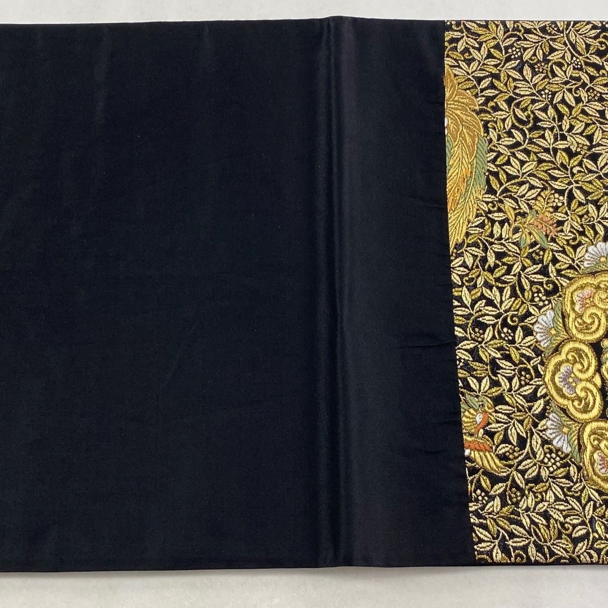 美品】 袋帯 秀品 鳳凰 草花 金糸 箔 黒 六通 正絹 【中古】 - メルカリ