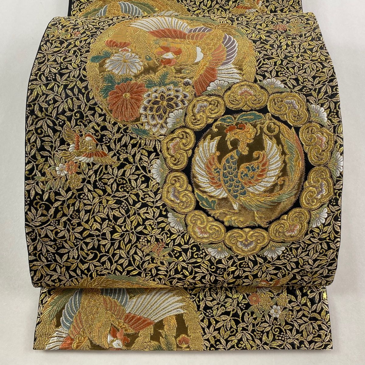 美品】 袋帯 秀品 鳳凰 草花 金糸 箔 黒 六通 正絹 【中古】 - メルカリ