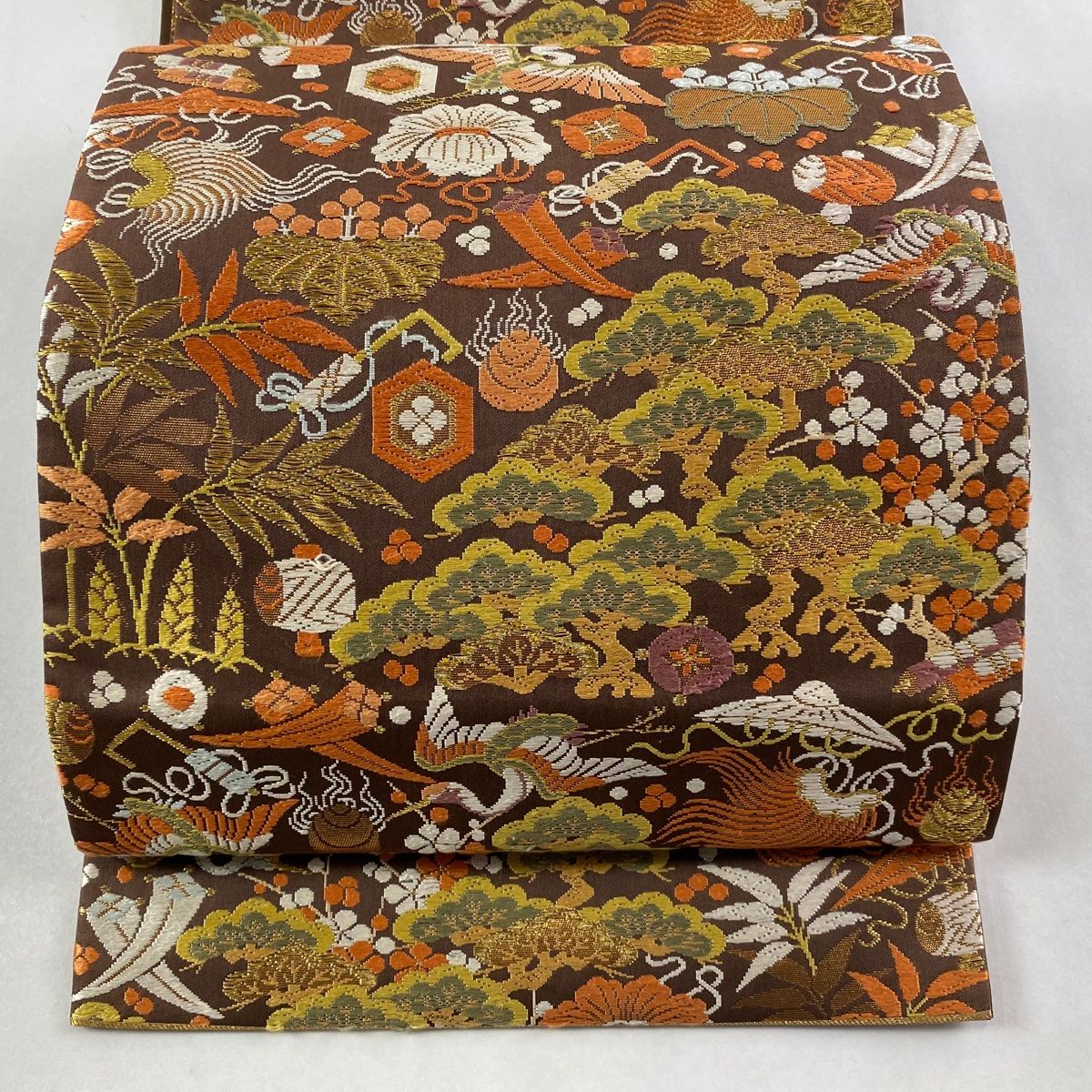 袋帯 逸品 河合美術織物 落款 松竹梅 宝尽くし 唐織 金糸 茶色 六通