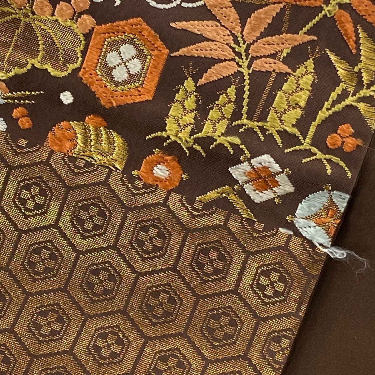 袋帯 逸品 河合美術織物 落款 松竹梅 宝尽くし 唐織 金糸 茶色 六通