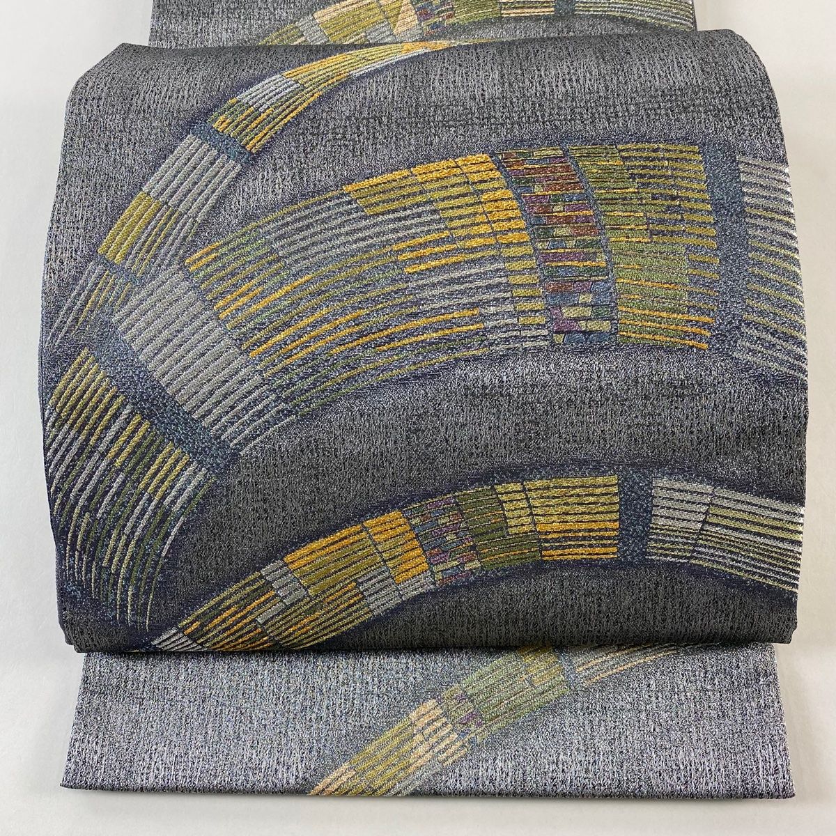 袋帯 幾何学 金銀糸 箔 灰色 六通 正絹