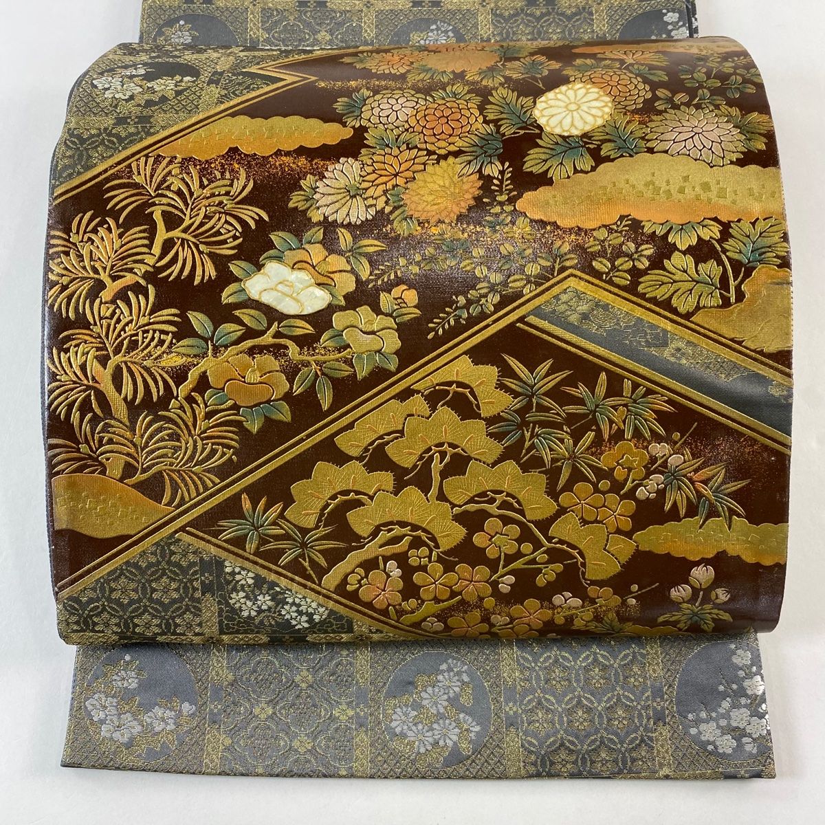 袋帯 草花 格天井 螺鈿 金糸 灰色 お太鼓柄 正絹