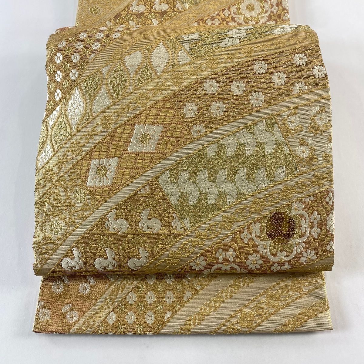 袋帯 花 花うさぎ 金糸 箔 金色 六通 正絹