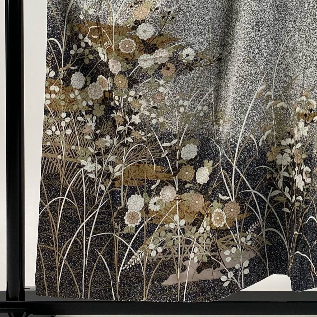 訪問着 身丈154 5 cm 裄丈64 M 袷 秋草 間垣 金彩 染め分け 黒灰 正絹 秀品