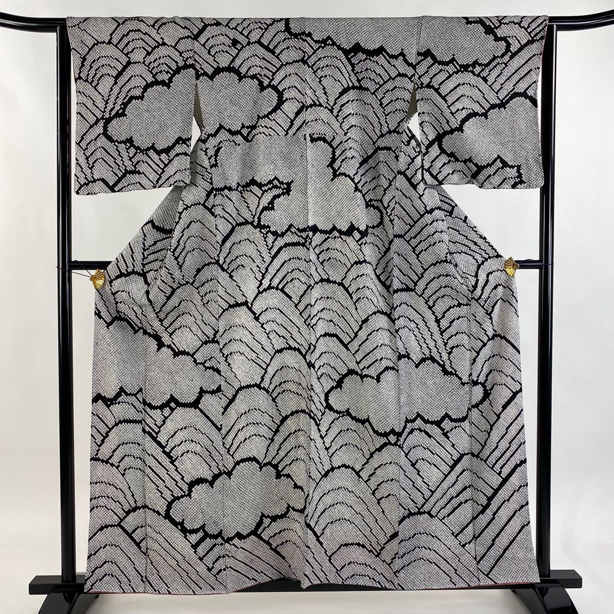 訪問着 身丈157.5 cm 裄丈64 M 袷 青海波 雲文 総絞り 黒灰 正絹 秀品