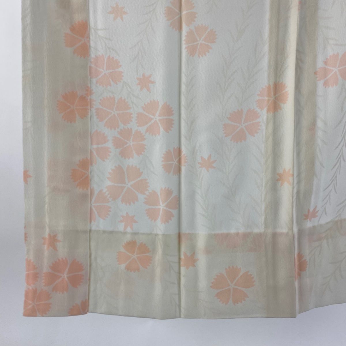 長襦袢 身丈122 cm 裄丈63 S 撫子 地紋 ベージュ 正絹 秀品