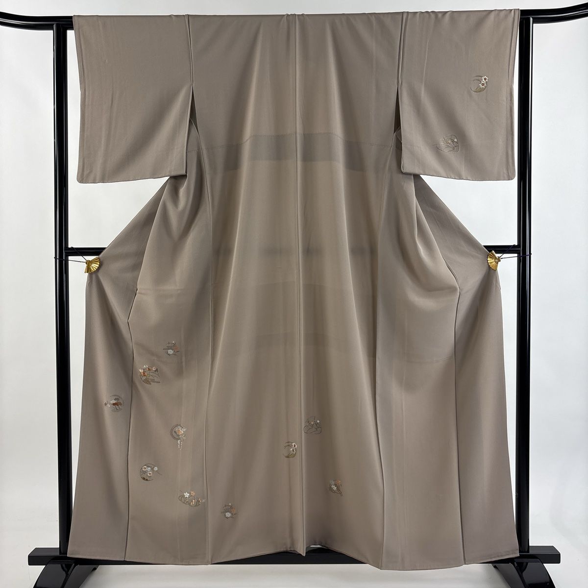 付下げ 身丈158.5 cm 裄丈62 S 袷 花丸文 菊 金銀糸 刺繍 灰茶 正絹 秀品