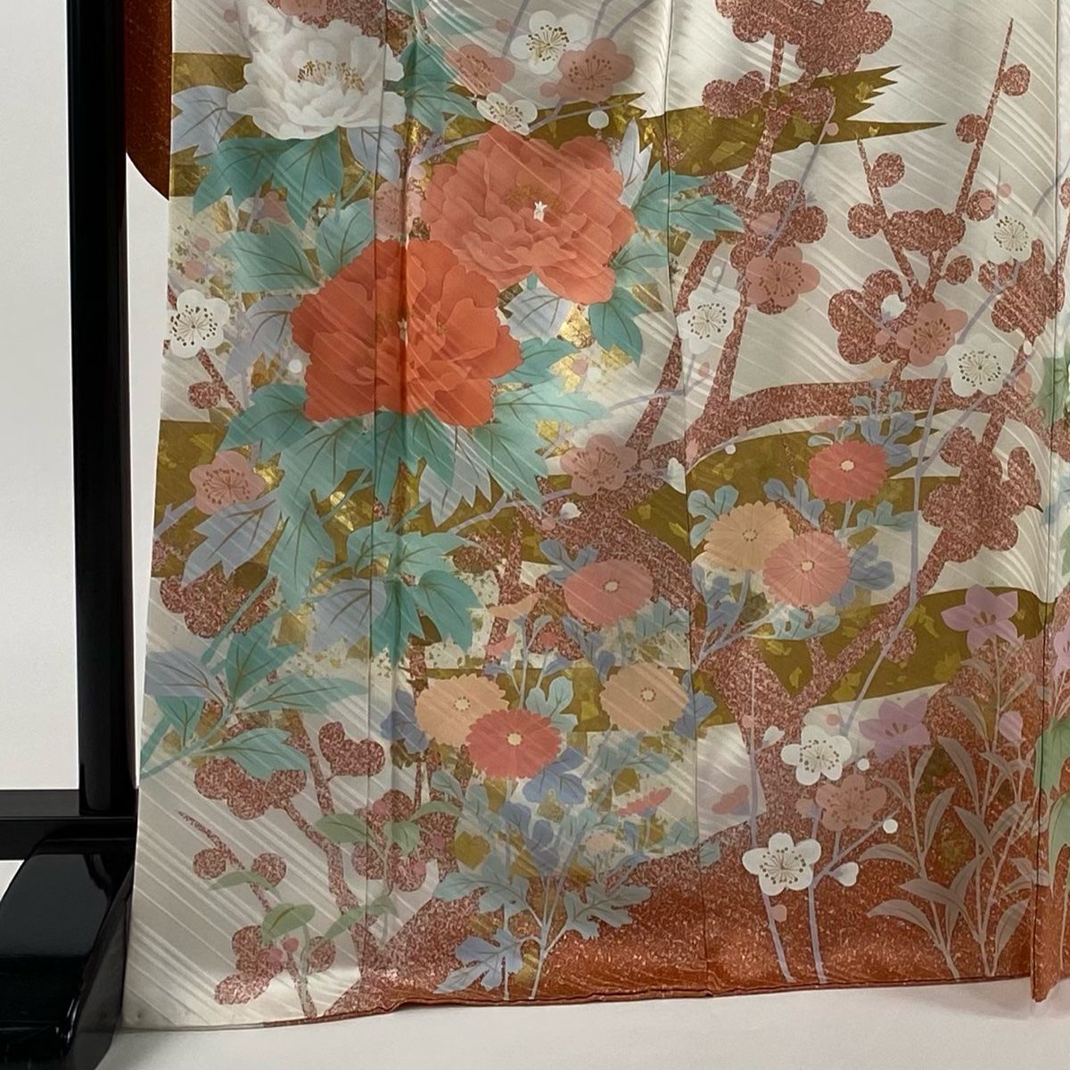 振袖 身丈170.5 cm 裄丈68 L 袷 牡丹 枝梅 金彩 染め分け クリーム 正絹 秀品
