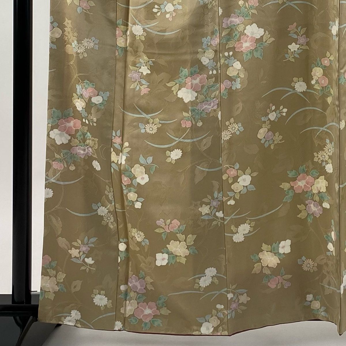 小紋 身丈161.5 cm 裄丈65 M 袷 草花 芝 薄茶色 正絹 秀品