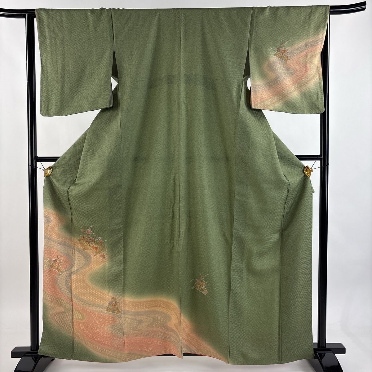 訪問着 身丈163 cm 裄丈65.5 M 袷 流水 御所車 金彩 刺繍 よもぎ色 正絹 秀品