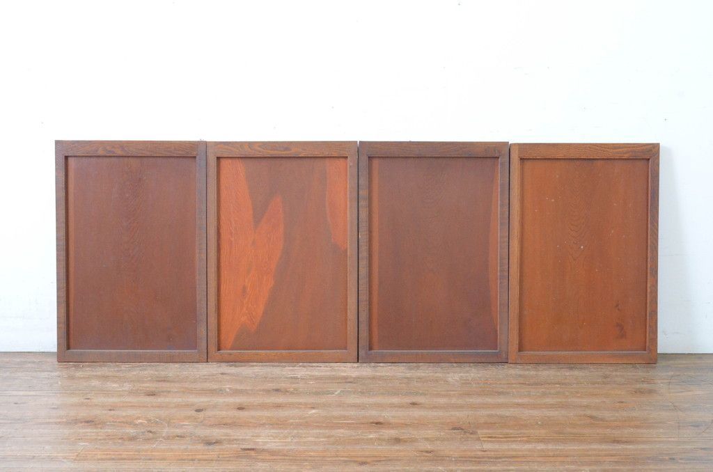 現状販売 板戸窓4枚セット アンティーク建具 タモ材枠 シンプル 引き戸 4~7営業日前後で発送 修理加工希望の方3ヶ月程で発送 R-065008