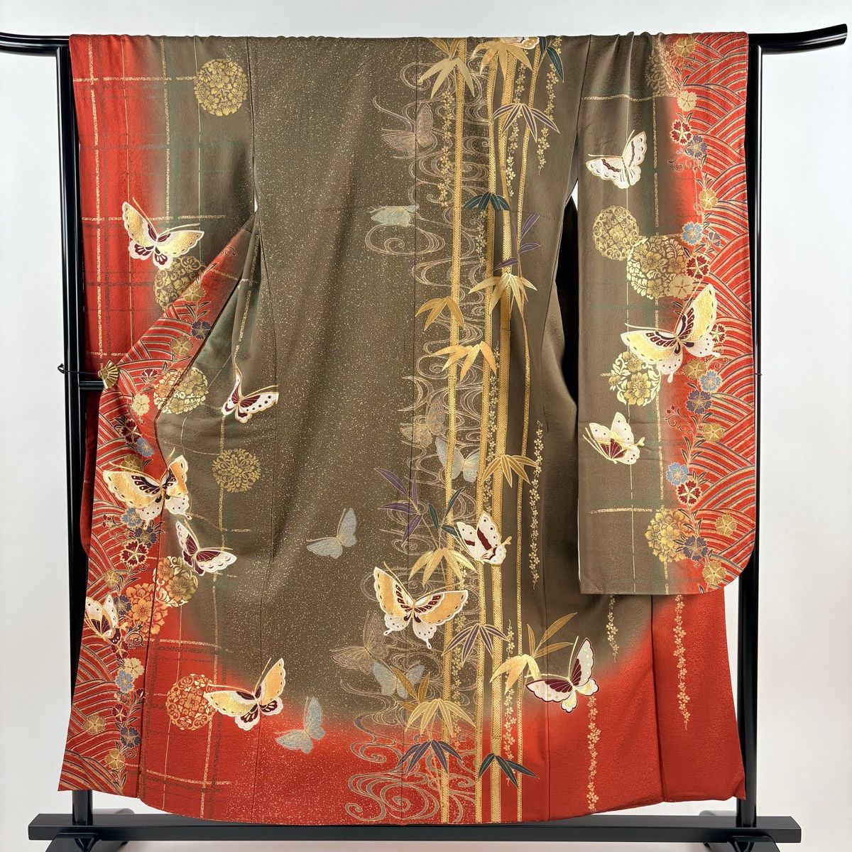 振袖 身丈154 5 cm 裄丈67 M 袷 蝶 華文 金糸 金彩 灰茶 正絹 秀品