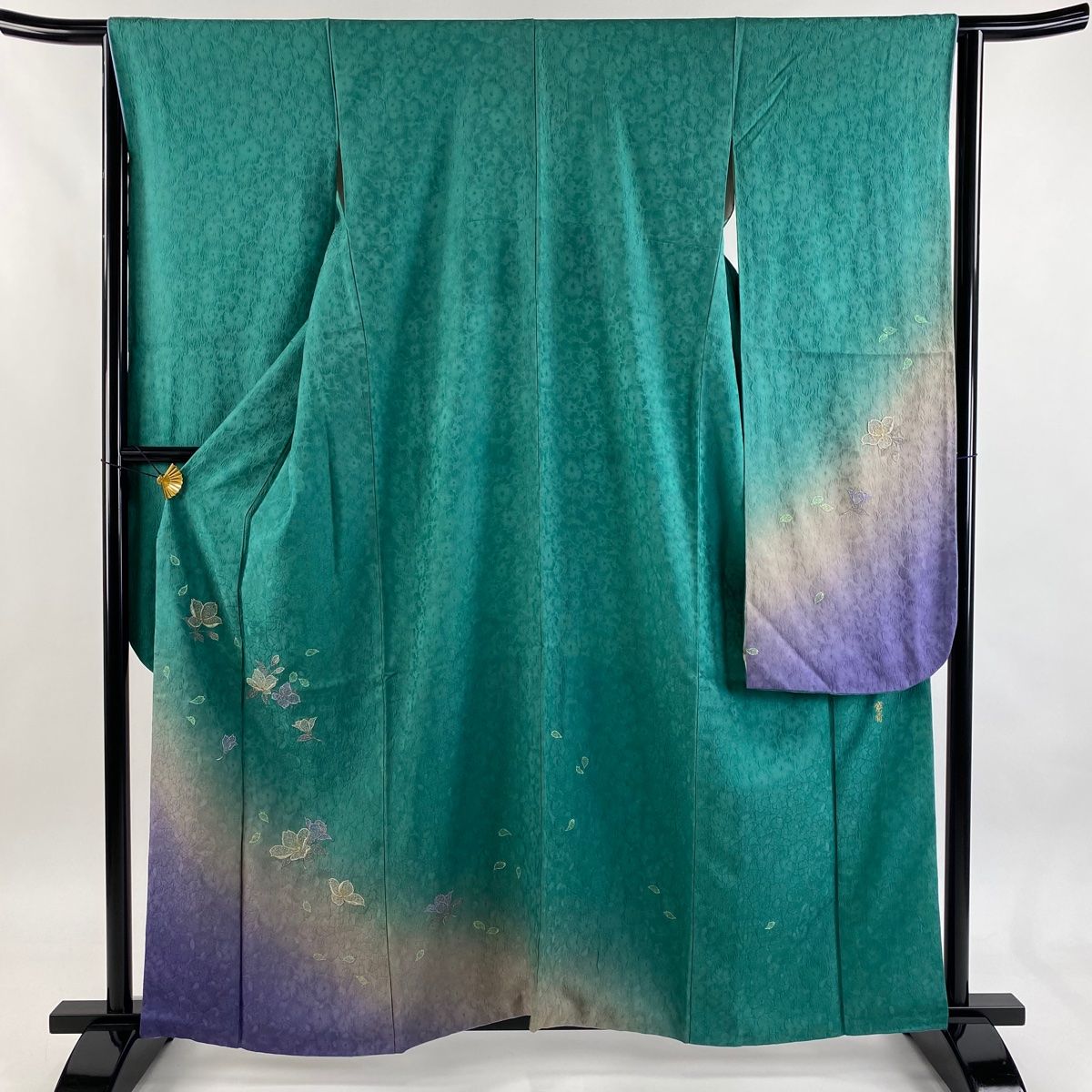 振袖 身丈158 5 cm 裄丈63 S 袷 山本寛斎 落款 草花 花びら 刺繍 ぼかし 緑 正絹 秀品